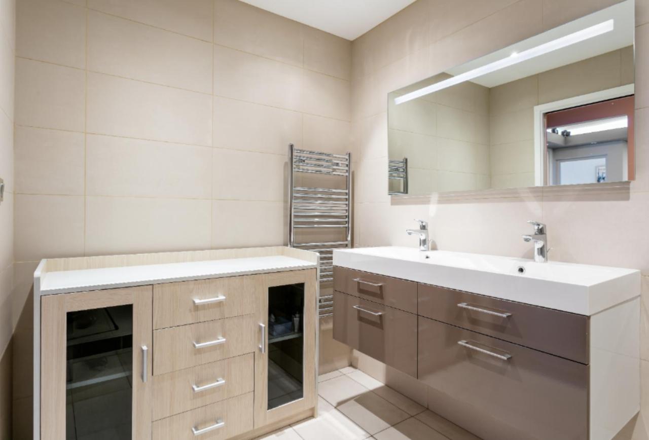 Appartement T4 Centre Ville Sete Tout Confort 3 Chambres Exterior photo